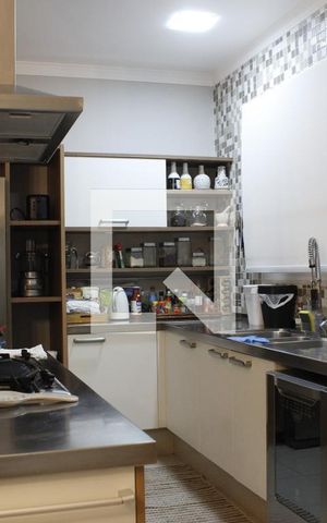 Casa de condomínio à venda com 1000m², 5 quartos e 6 vagasCozinha