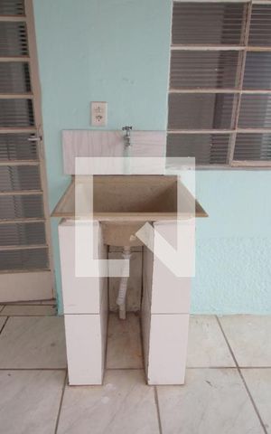 Casa para alugar com 104m², 2 quartos e 2 vagasÁrea de Serviço