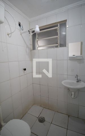 Casa para alugar com 104m², 2 quartos e 2 vagasBanheiro