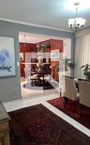Casa à venda com 650m², 5 quartos e 6 vagasSala de Jantar