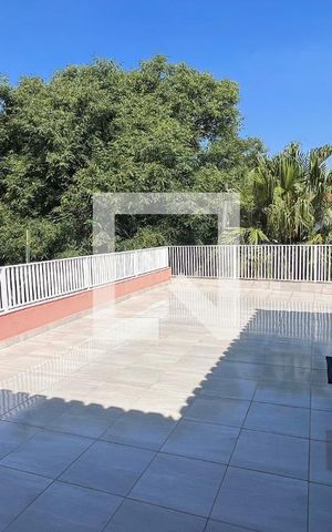 Casa à venda com 650m², 5 quartos e 6 vagasVaranda