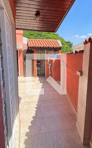 Casa à venda com 650m², 5 quartos e 6 vagasÁrea de Serviço