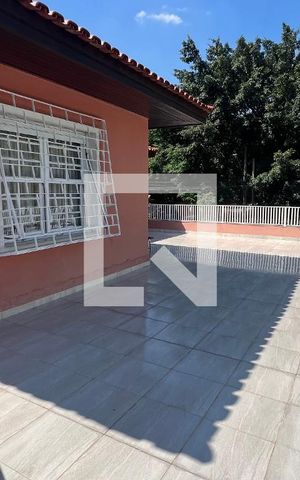 Casa à venda com 650m², 5 quartos e 6 vagasVaranda