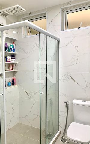 Apartamento à venda com 60m², 2 quartos e sem vaga Apartamento à venda com 60m², 2 quartos e sem vagaBanheiro