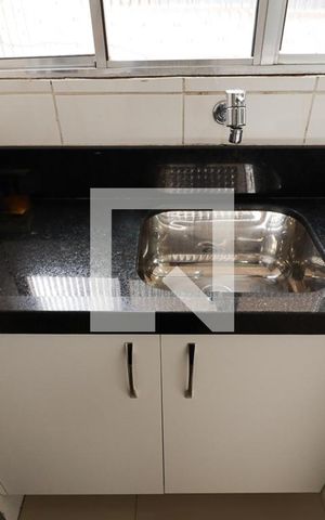 Apartamento à venda com 75m², 3 quartos e 1 vagaÁrea de Serviço