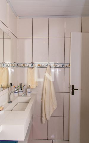 Apartamento à venda com 44m², 2 quartos e 1 vaga Apartamento à venda com 44m², 2 quartos e 1 vagaBanheiro