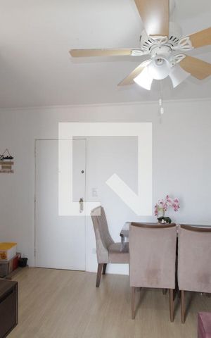 Apartamento à venda com 40m², 1 quarto e 1 vagaSala