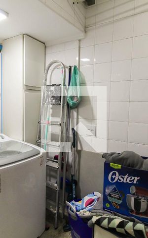Apartamento à venda com 190m², 3 quartos e 3 vagas Apartamento à venda com 190m², 3 quartos e 3 vagasÁrea de Serviço