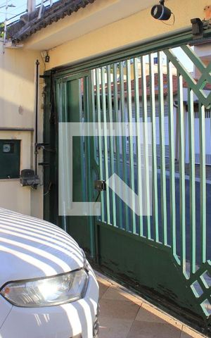 Casa à venda com 166m², 3 quartos e 3 vagasGaragem