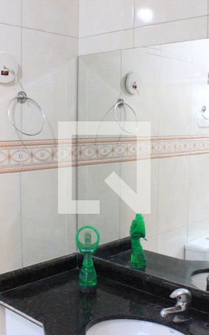 Casa à venda com 166m², 3 quartos e 3 vagasBanheiro do Quarto 2