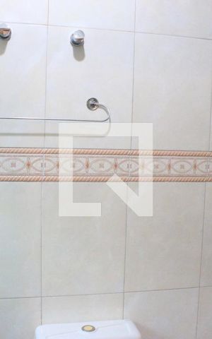 Casa à venda com 166m², 3 quartos e 3 vagasBanheiro do Quarto 2