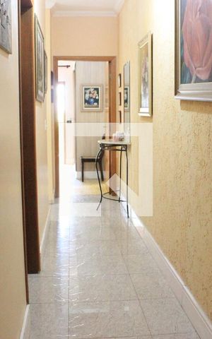 Casa à venda com 166m², 3 quartos e 3 vagasCorredor 