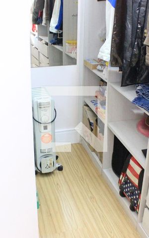 Casa à venda com 166m², 3 quartos e 3 vagasCloset do Quarto 1 