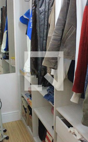 Casa à venda com 166m², 3 quartos e 3 vagasCloset do Quarto 1 