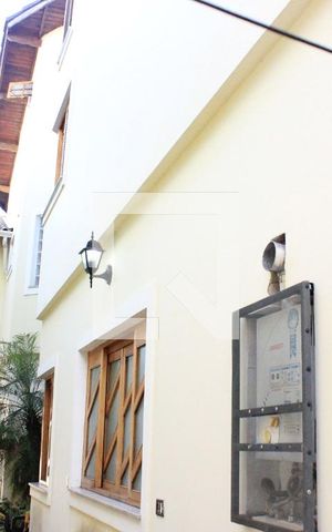 Casa à venda com 166m², 3 quartos e 3 vagasÁrea Externa