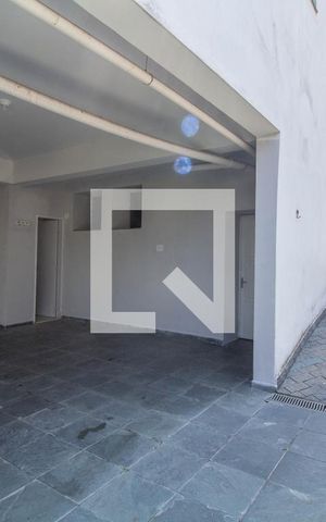 Casa à venda com 210m², 3 quartos e 4 vagas Casa à venda com 210m², 3 quartos e 4 vagasÁrea de Serviço