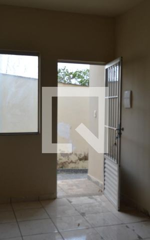 Casa de condomínio à venda com 63m², 3 quartos e 1 vagaSala