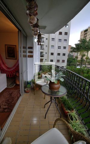Apartamento à venda com 144m², 3 quartos e 2 vagasVaranda da Sala