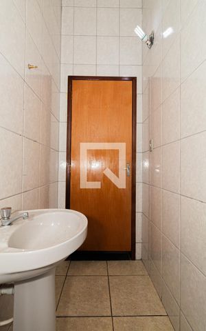 Casa à venda com 125m², 3 quartos e 2 vagasBanheiro da Garagem 2
