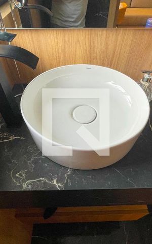 Apartamento à venda com 97m², 2 quartos e 2 vagasBanheiro