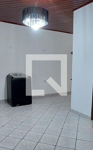 Casa para alugar com 120m², 2 quartos e 4 vagas Casa para alugar com 120m², 2 quartos e 4 vagasSala