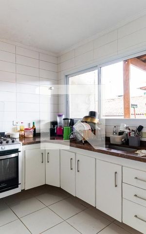 Casa à venda com 150m², 2 quartos e 1 vaga Casa à venda com 150m², 2 quartos e 1 vagaCozinha