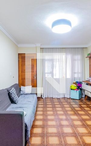 Casa à venda com 150m², 2 quartos e 1 vaga Casa à venda com 150m², 2 quartos e 1 vagaSala