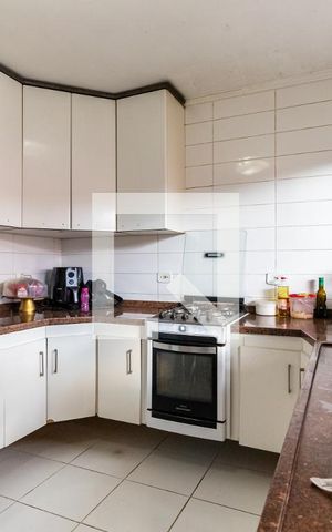 Casa à venda com 150m², 2 quartos e 1 vaga Casa à venda com 150m², 2 quartos e 1 vagaCozinha