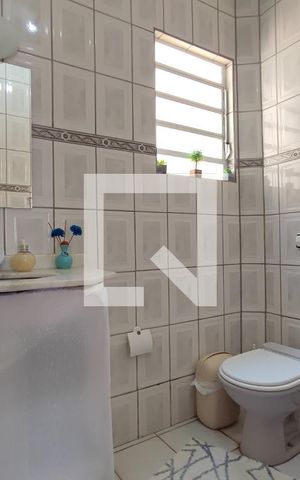 Casa à venda com 193m², 3 quartos e 4 vagasBanheiro Social