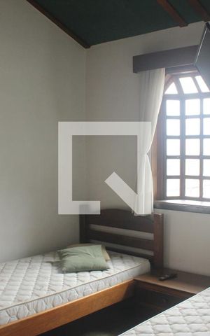 Casa à venda com 500m², 4 quartos e 6 vagasSuíte 1