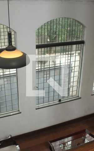 Casa à venda com 500m², 4 quartos e 6 vagasSala
