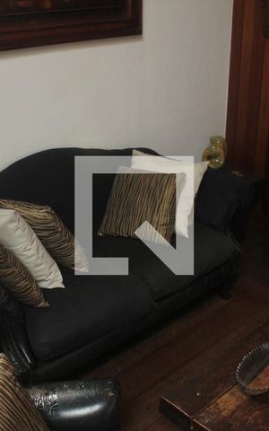 Casa à venda com 500m², 4 quartos e 6 vagasSala