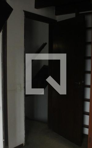 Casa à venda com 500m², 4 quartos e 6 vagasSuíte 1
