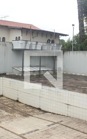 Casa à venda com 500m², 4 quartos e 6 vagasPiscina