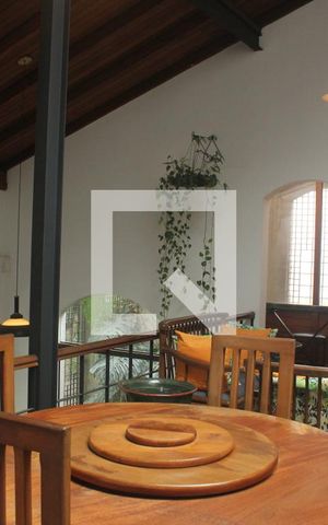 Casa à venda com 500m², 4 quartos e 6 vagasSala