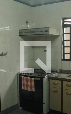 Casa à venda com 500m², 4 quartos e 6 vagasCozinha
