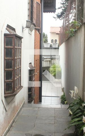 Casa à venda com 500m², 4 quartos e 6 vagasEntrada