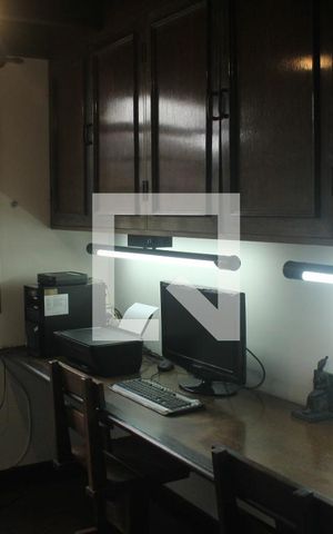 Casa à venda com 500m², 4 quartos e 6 vagasSala de Estudos