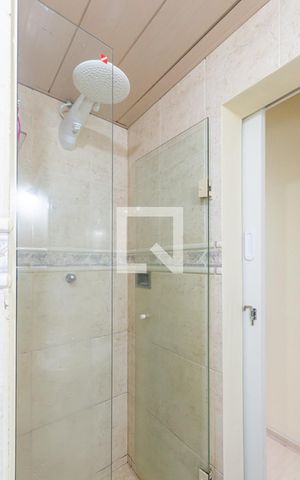 Apartamento à venda com 78m², 2 quartos e 1 vagaBanheiro 2