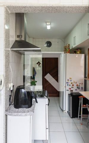 Apartamento à venda com 78m², 2 quartos e 1 vagaCozinha