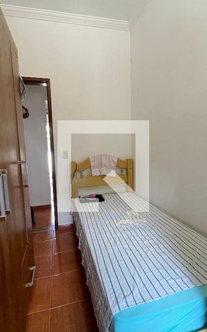 Casa à venda com 380m², 4 quartos e 2 vagas Casa à venda com 380m², 4 quartos e 2 vagasQuarto 1