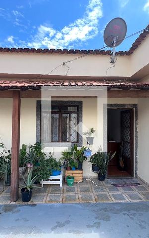 Casa à venda com 380m², 4 quartos e 2 vagas Casa à venda com 380m², 4 quartos e 2 vagasÁrea comum