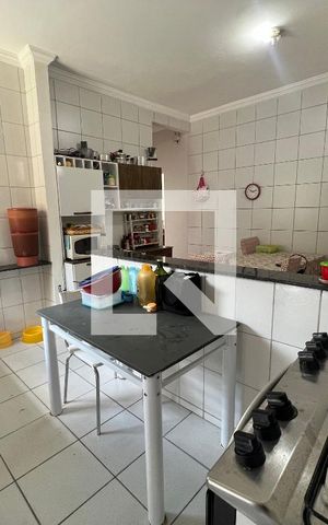 Casa à venda com 380m², 4 quartos e 2 vagas Casa à venda com 380m², 4 quartos e 2 vagasCozinha