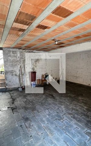 Casa à venda com 380m², 4 quartos e 2 vagas Casa à venda com 380m², 4 quartos e 2 vagasÁrea comum