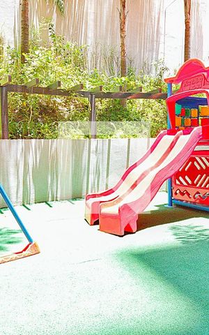 Apartamento à venda com 47m², 2 quartos e 1 vaga Apartamento à venda com 47m², 2 quartos e 1 vagaÁrea comum - Playground