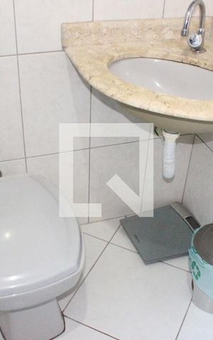 Casa à venda com 199m², 3 quartos e 3 vagasBanheiro 2