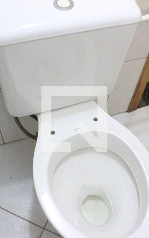 Casa à venda com 199m², 3 quartos e 3 vagasBanheiro da edícula 