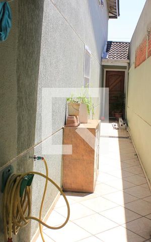 Casa à venda com 199m², 3 quartos e 3 vagasCorredor do Quintal