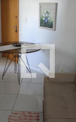 Apartamento para alugar com 70m², 2 quartos e 3 vagassala