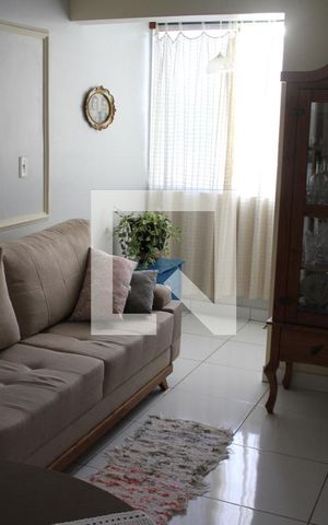 Apartamento para alugar com 70m², 2 quartos e 3 vagassala